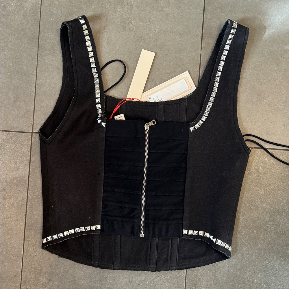 Alice + Olivia Breslin Band Tee Corset Top - Picture 8 of 10